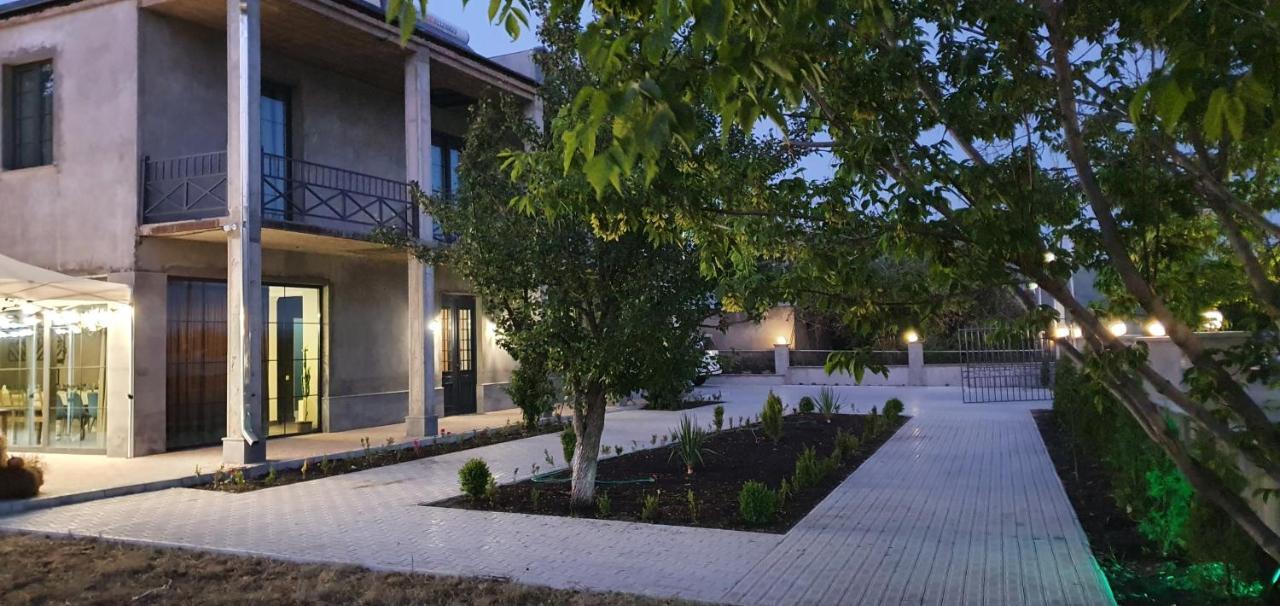 Tsaghkunk Chef House Hotel & Restaurant Sevan Exterior photo