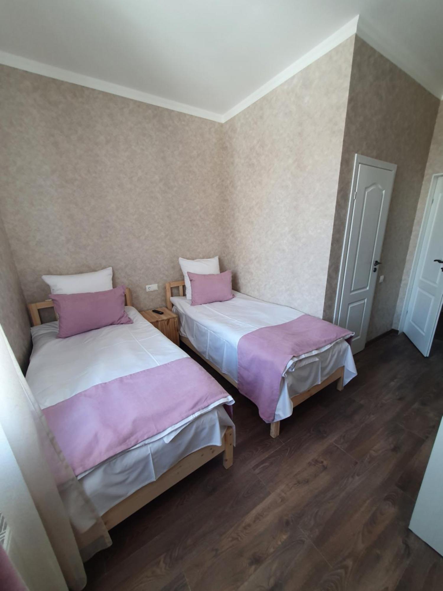 Tsaghkunk Chef House Hotel & Restaurant Sevan Room photo
